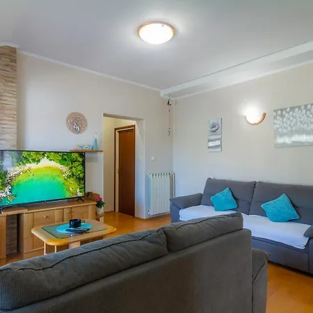 Apartament Frankica